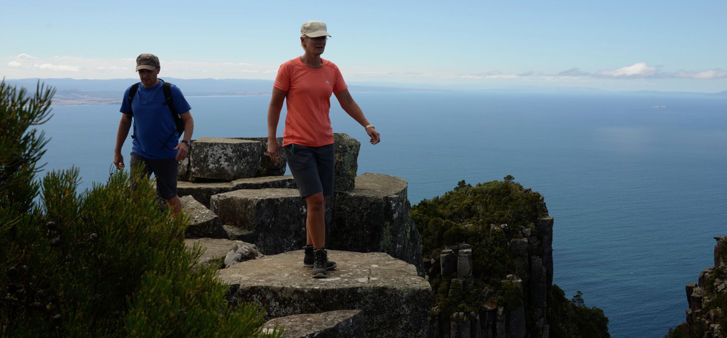 Wineglass Bay Sail Walk hiking