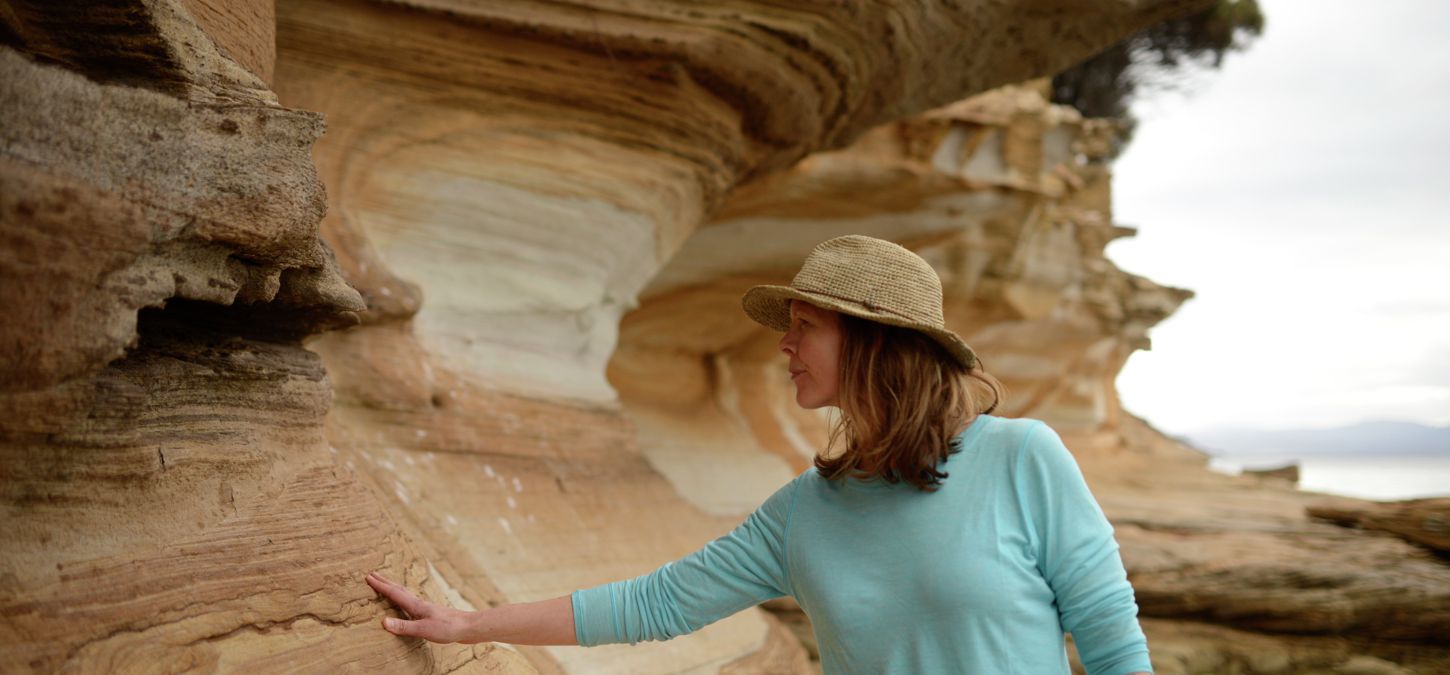 Wineglass Bay Sail Walk painted cliffs