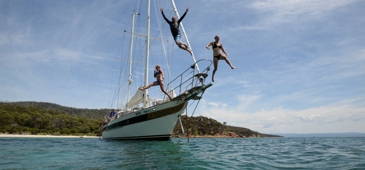 Wineglass Bay Sail Walk yacht 2