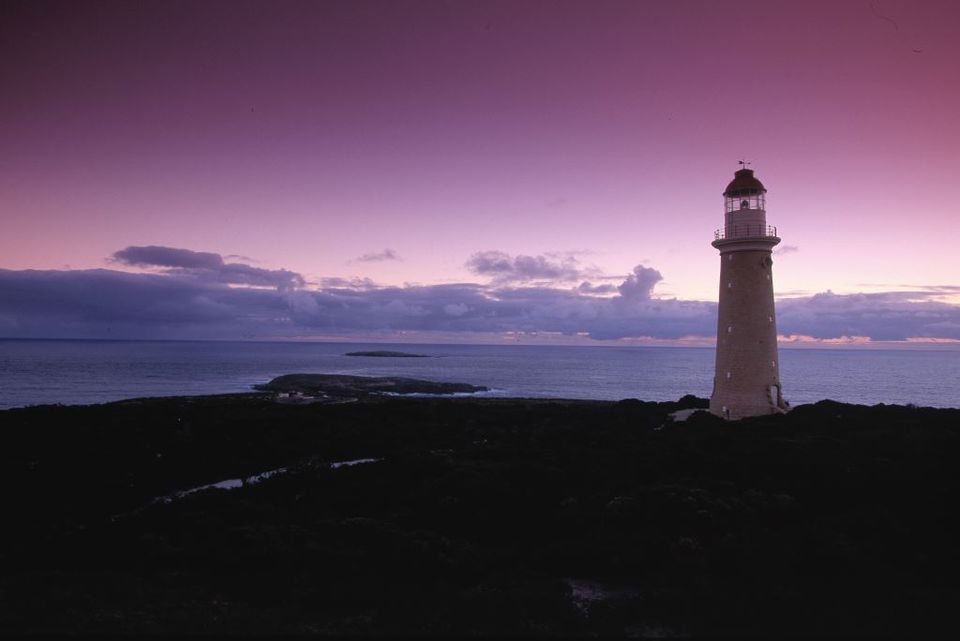 Lighthouse, cliff, Cape de Couedic